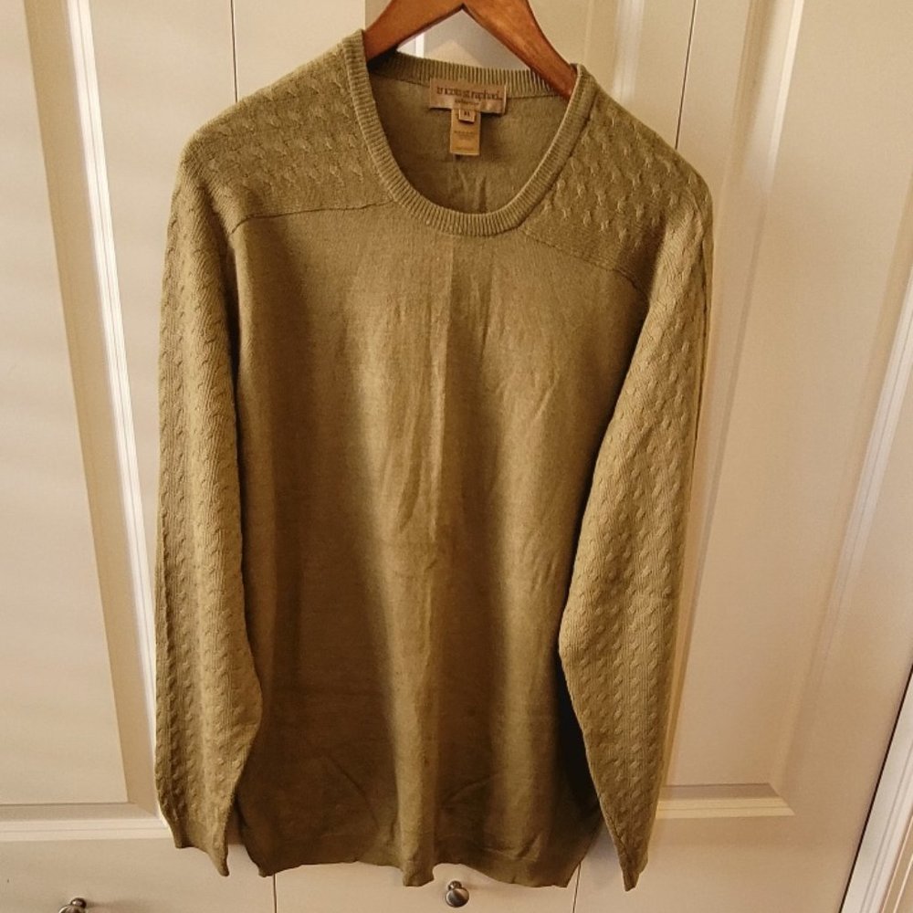 Tricots St. Raphael Collection Wool Cable-knit Crew-neck . Size XL. NWOT.